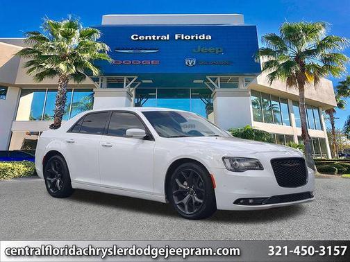 Bright White Clearcoat 2021 Chrysler 300 S