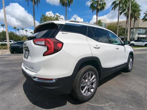 2024 GMC Terrain SLT