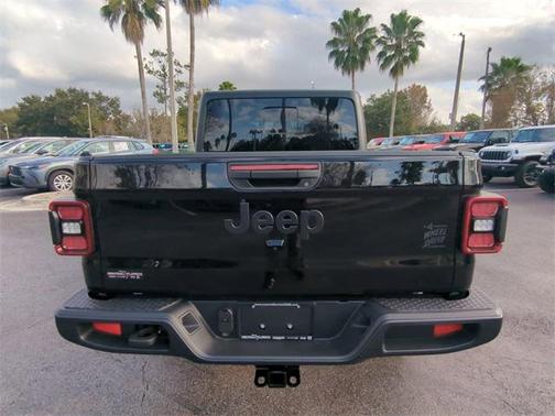 2026 Jeep Gladiator Willys 4x4