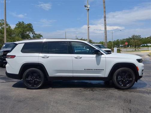 2023 Jeep Grand Cherokee L Altitude