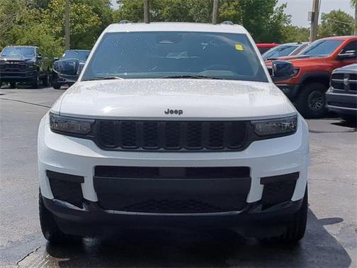 2023 Jeep Grand Cherokee L Altitude