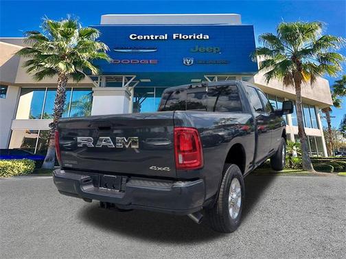 2025 RAM 2500 Big Horn Crew Cab 4x4 6'4' Box
