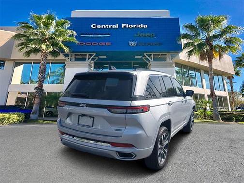 2025 Jeep Grand Cherokee Overland