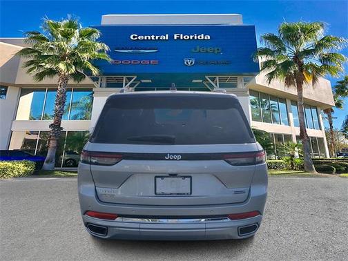 2025 Jeep Grand Cherokee Overland