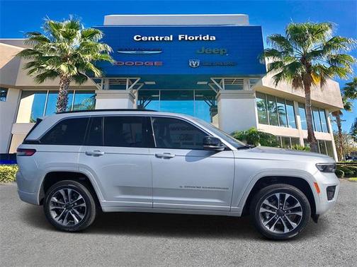 2025 Jeep Grand Cherokee Overland
