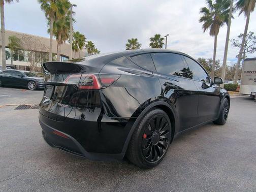 2025 Tesla Model Y Performance Dual Motor All-Wheel Drive