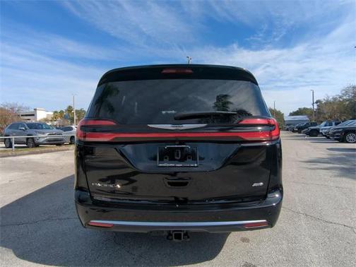 2026 Chrysler Pacifica L