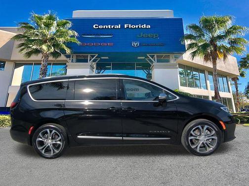 2026 Chrysler Pacifica L