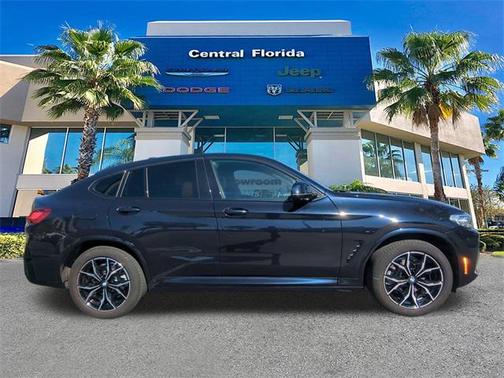 2023 BMW X4 xDrive30i