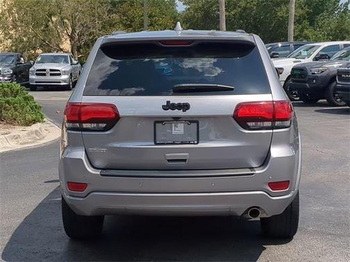 2021 Jeep Grand Cherokee Laredo