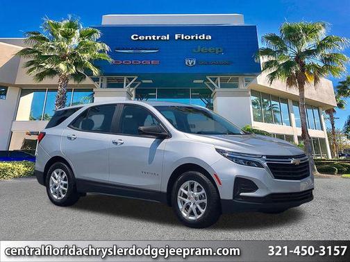Silver Ice Metallic 2022 Chevrolet Equinox LS