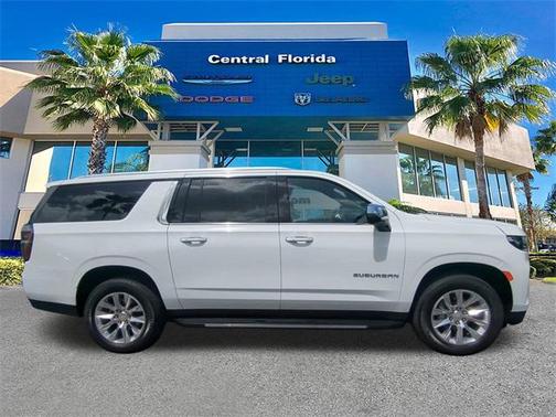 2023 Chevrolet Suburban Premier