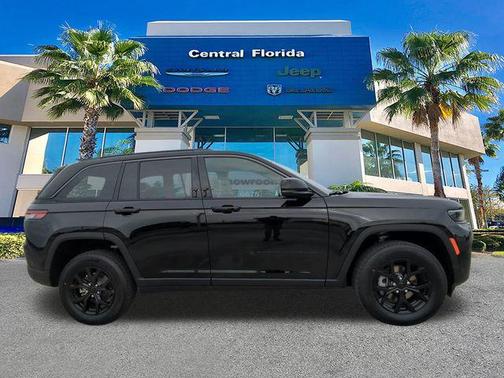 2026 Jeep Grand Cherokee Altitude