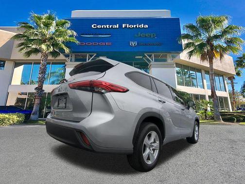 2022 Toyota Highlander L