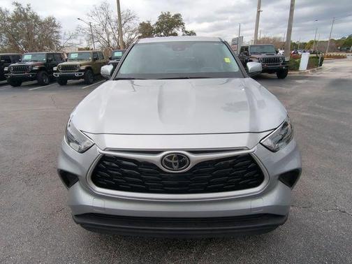 2022 Toyota Highlander L