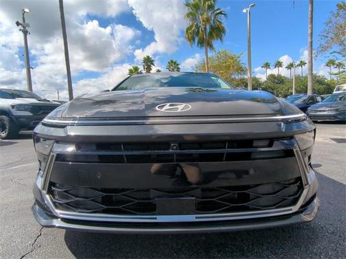 2024 Hyundai SONATA Hybrid Limited