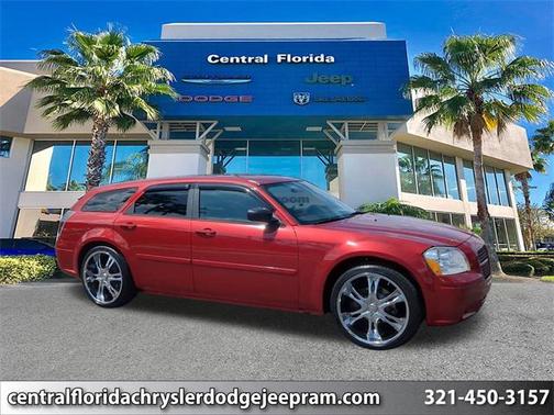 2005 Dodge Magnum SE
