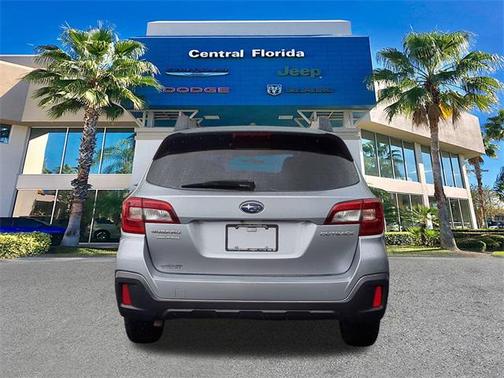 2019 Subaru Outback 2.5i