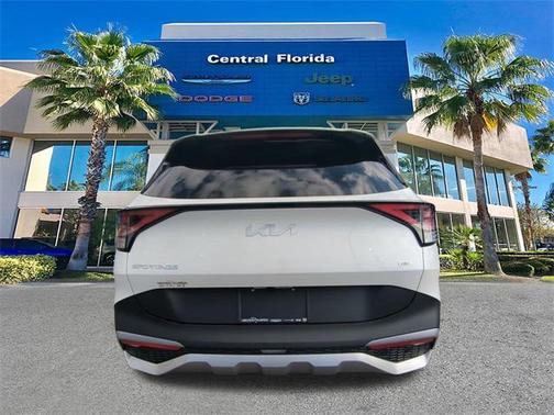 2024 Kia Sportage Hybrid LX