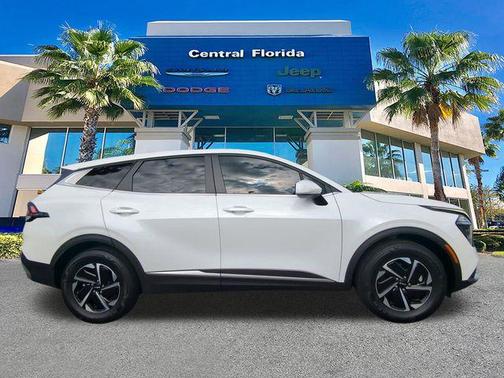 2024 Kia Sportage Hybrid LX