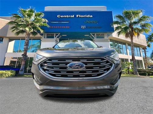 2020 Ford Edge SE