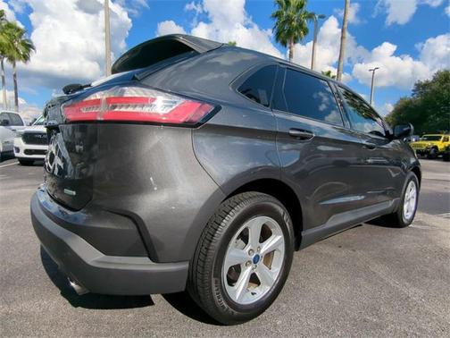 2020 Ford Edge SE