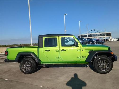 2026 Jeep Gladiator Sport S