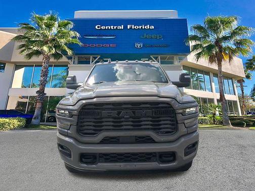 Ceramic White 2026 RAM 2500 Big Horn Crew Cab 4x4 6'4' Box