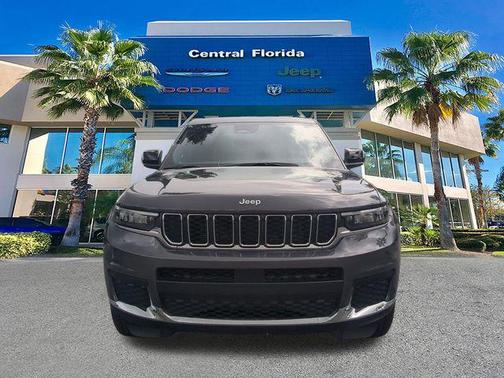 Baltic Gray Metallic Clearcoat 2025 Jeep Grand Cherokee L Laredo