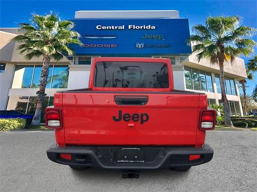 2025 Jeep Gladiator Nighthawk