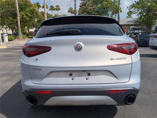 2022 Alfa Romeo Stelvio Ti