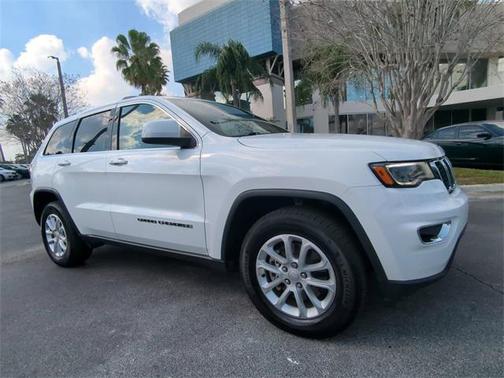 2021 Jeep Grand Cherokee Laredo