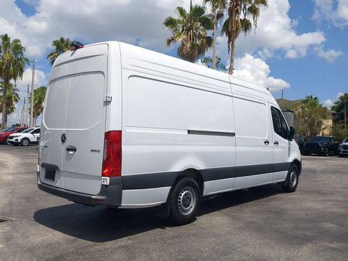 White 2024 Mercedes-Benz Sprinter 2500 Crew 170 WB
