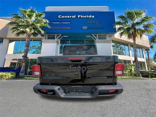 2025 Jeep Gladiator Sport S
