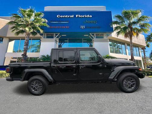 2026 Jeep Gladiator Sport S