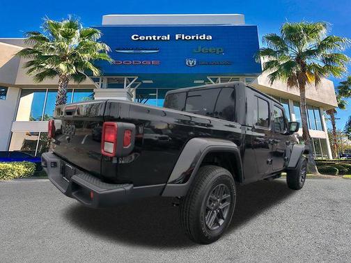 2026 Jeep Gladiator Sport S