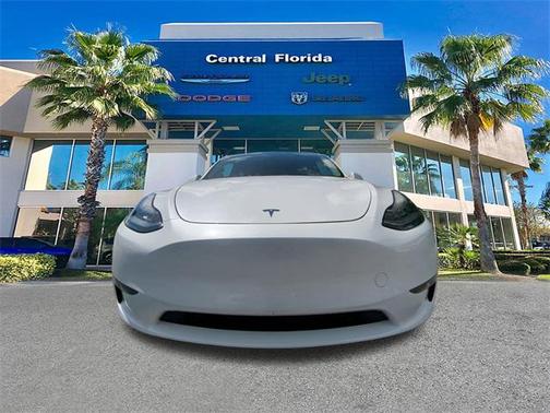 2023 Tesla Model Y Long Range Dual Motor All-Wheel Drive