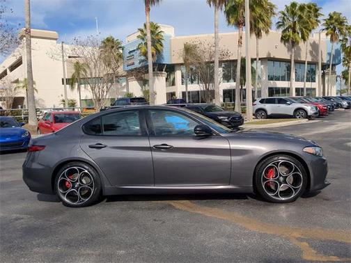 2022 Alfa Romeo Giulia Ti