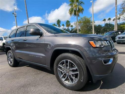 2019 Jeep Grand Cherokee Laredo