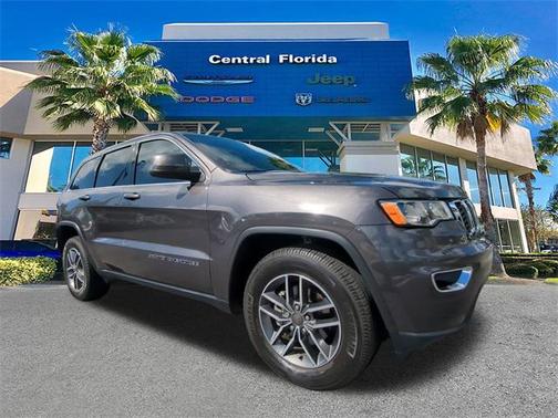 2019 Jeep Grand Cherokee Laredo
