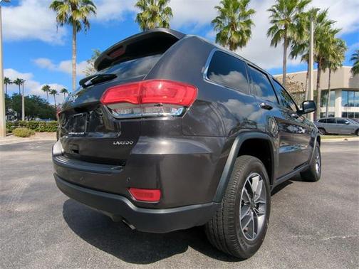 2019 Jeep Grand Cherokee Laredo
