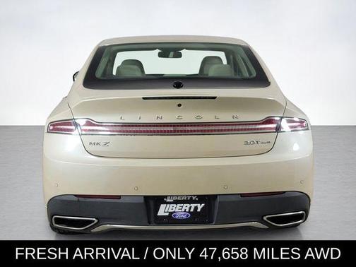 Ivory Pearl 2018 Lincoln MKZ Reserve