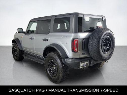 Silver Metallic 2024 Ford Bronco Badlands
