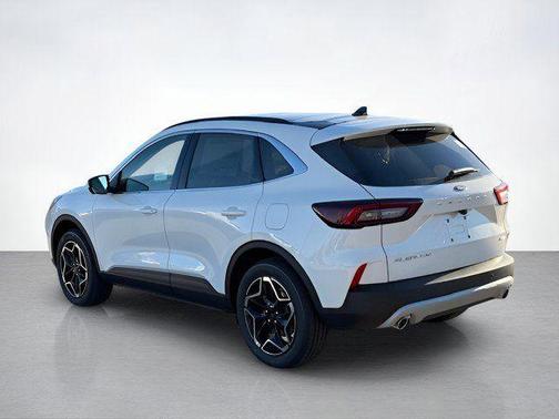 2026 Ford Escape Platinum