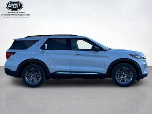 White Metallic 2026 Ford Explorer Active