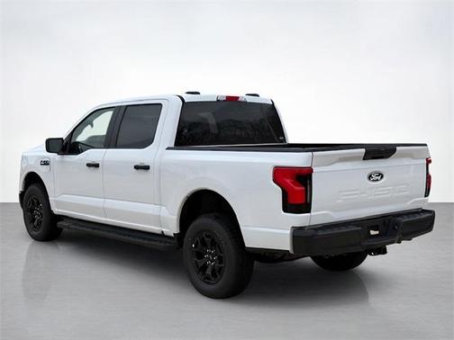 2025 Ford F-150 Lightning Pro