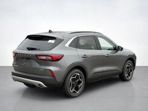 2026 Ford Escape Platinum