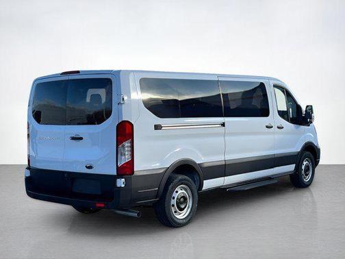 2025 Ford Transit-350 XL