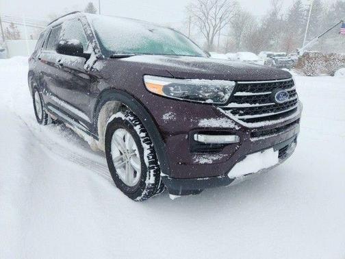 Jewel Red Metallic 2023 Ford Explorer XLT