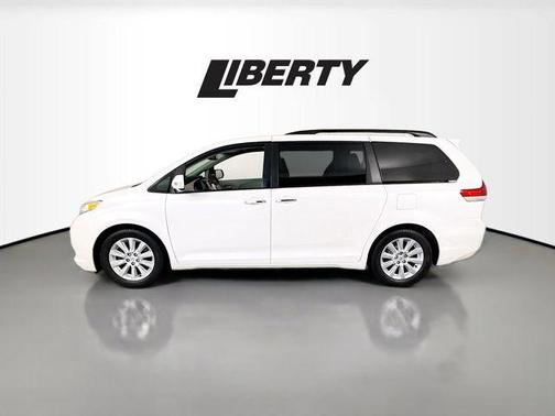 2014 Toyota Sienna XLE